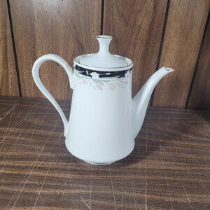 Fairfield Tea / Coffee Pot Fine China